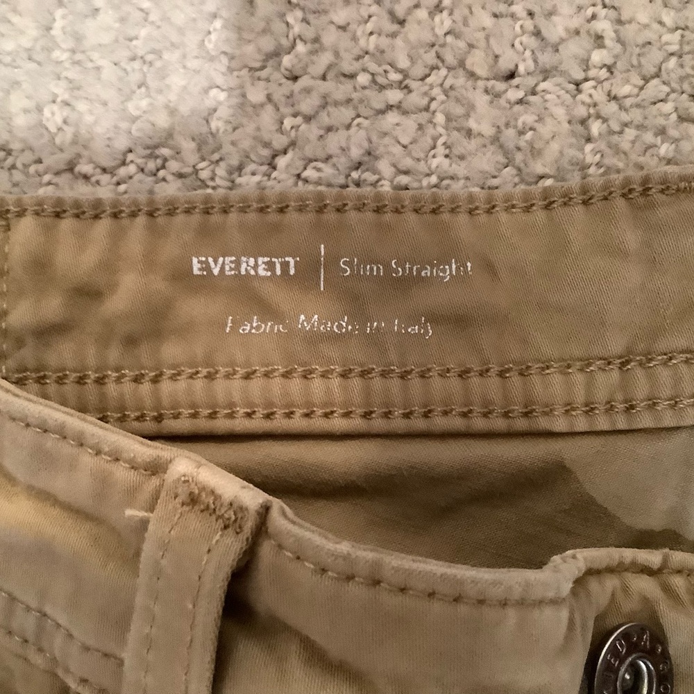 AG Adriano Goldschmied Slim Straight Jeans in Tan